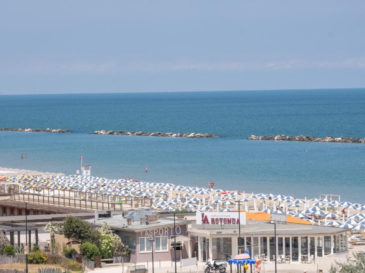 Hotel Marina Beach Ravenna Exterior foto