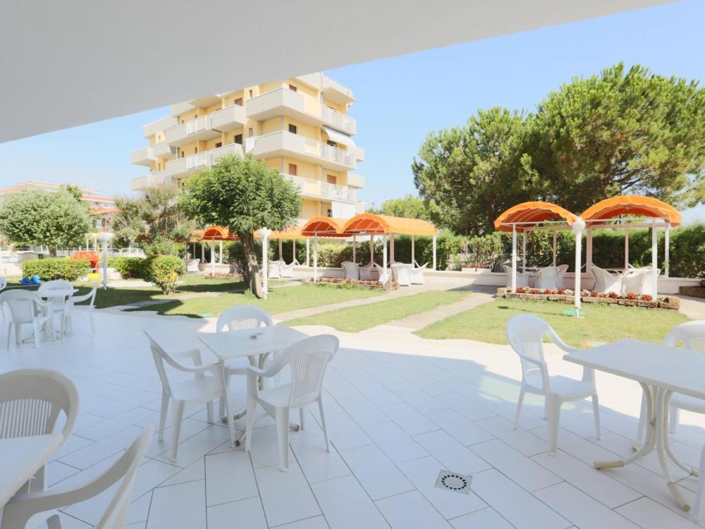 Hotel Marina Beach Ravenna Exterior foto