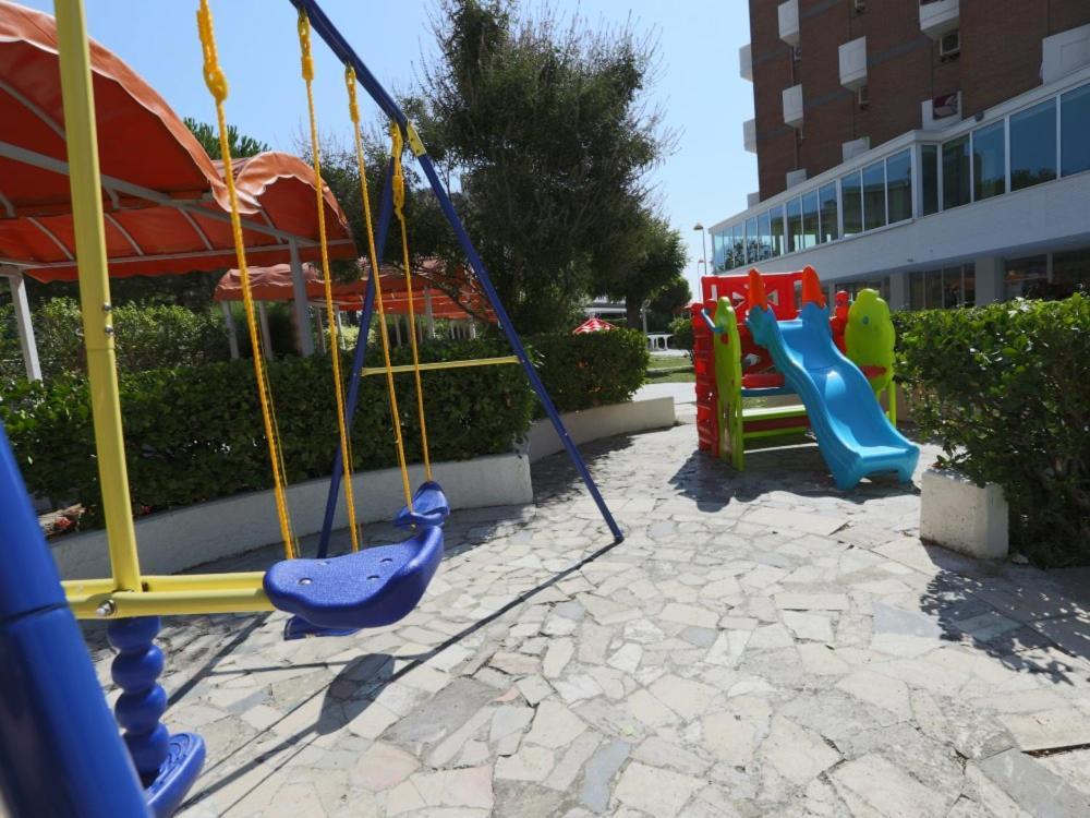 Hotel Marina Beach Ravenna Exterior foto