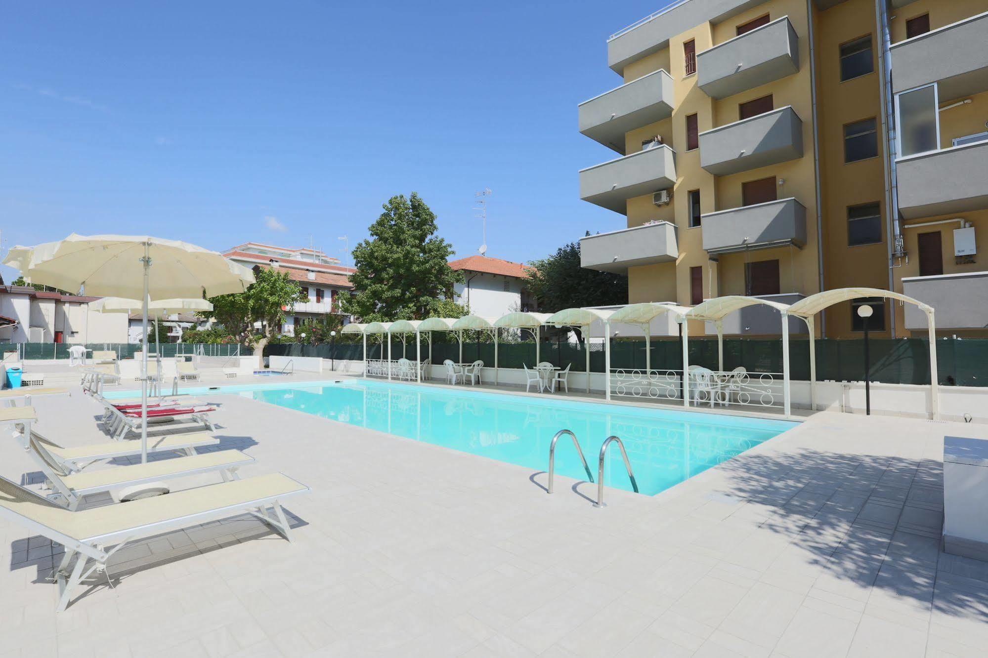 Hotel Marina Beach Ravenna Exterior foto