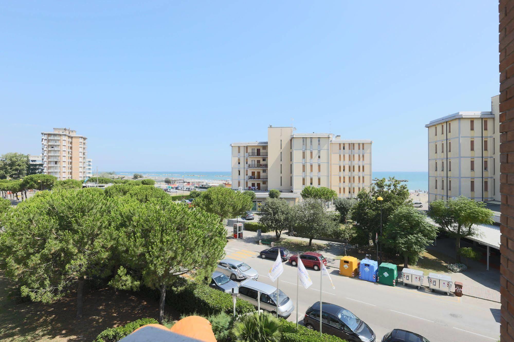 Hotel Marina Beach Ravenna Exterior foto